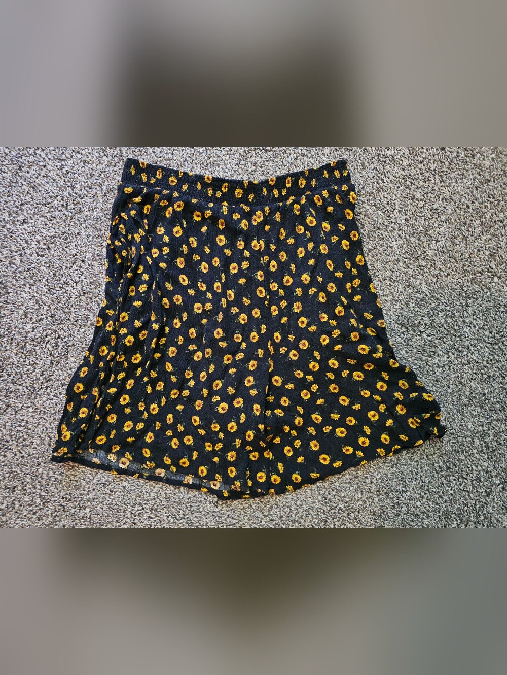 Vintage Michele Leslie Sunflower Shorts sz Medium